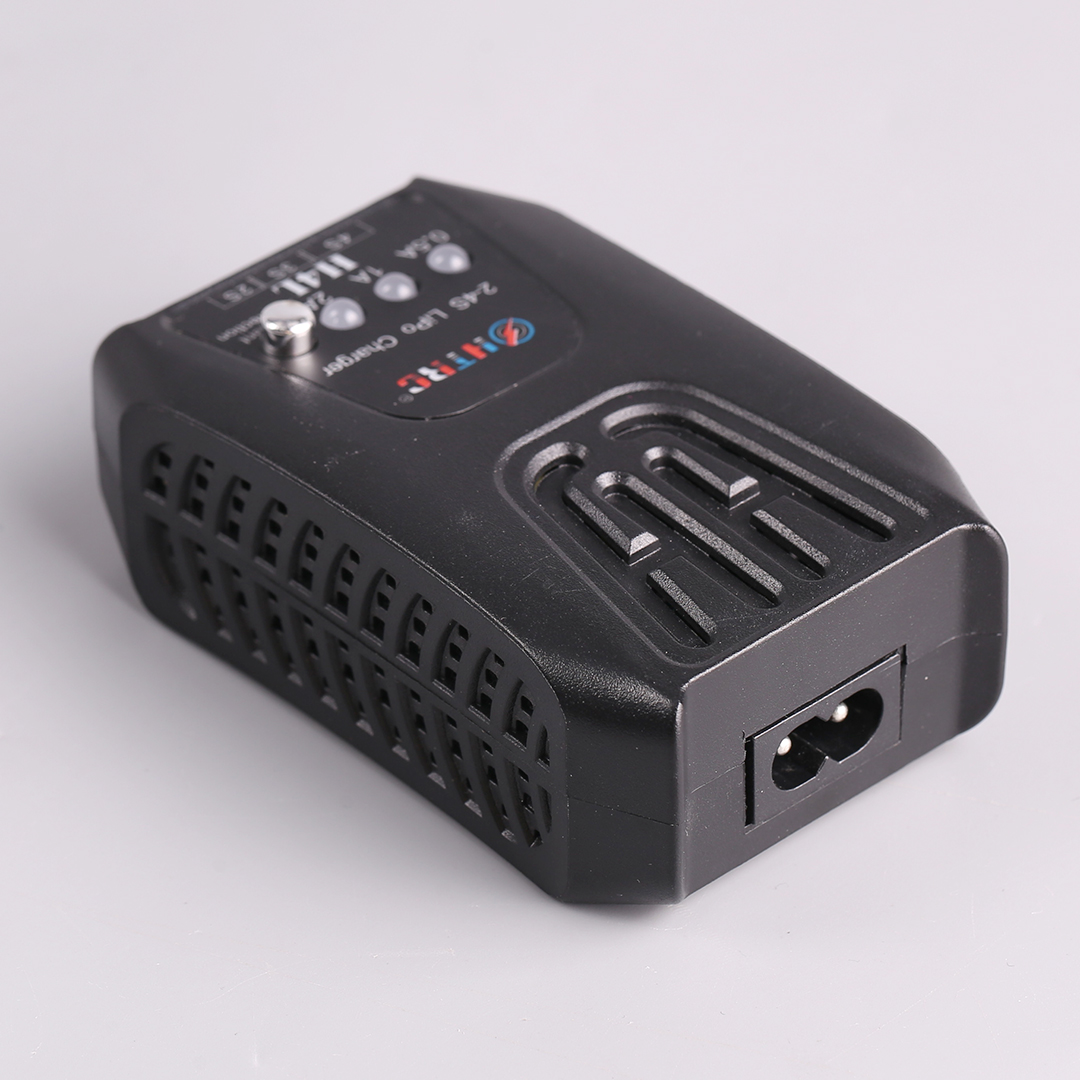 HTRC H4AC 20W 2A リポバッテリーバランス充電 - Lipo Battery 4S のレビューと価格