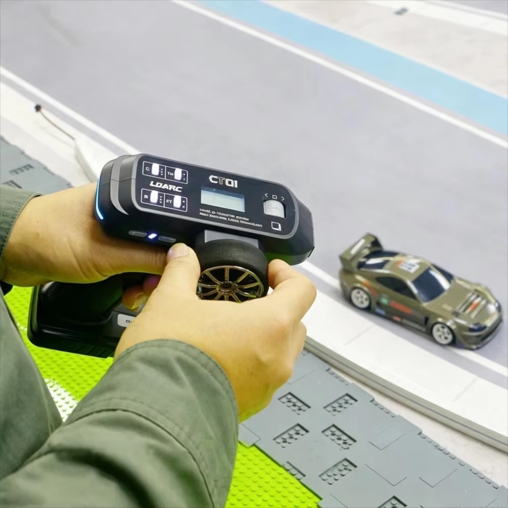 LDARC CT01 2.4G 8CH 双方向無線制御システ - Radio Transmitter 2.4Ghz のレビューと価格